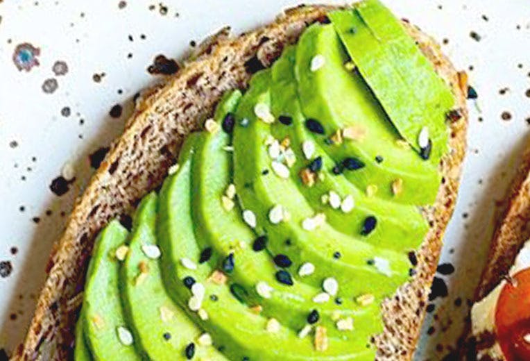 PREMIER PROTEIN BLOG SNACKS THUMBNAIL