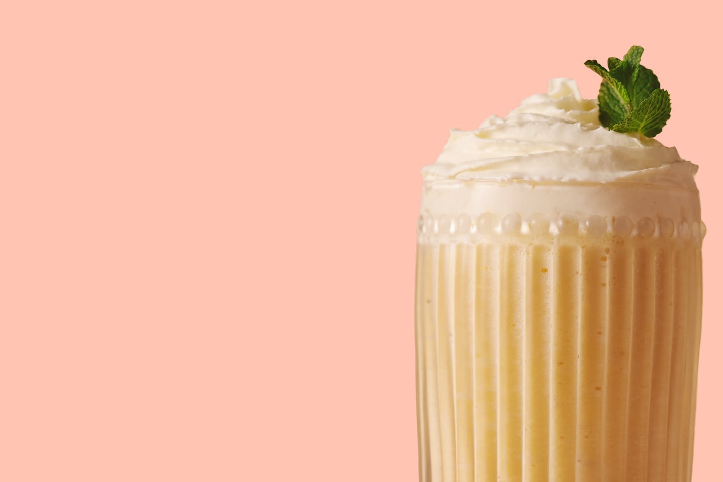 Recipe Feat Peach Milkshake 2880x1830