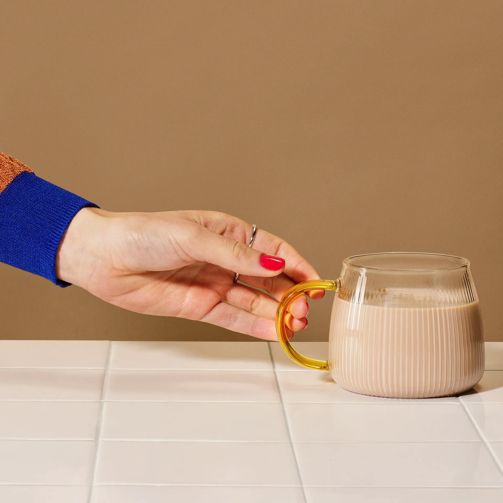 SHAKES CAFE HT Grabbing Coffee Cup r3 RGB Protein Powder